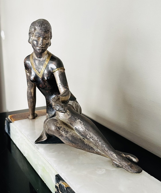 Image 1 of Statue Art Déco