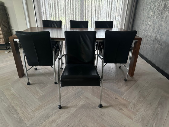 Image 1 of Spazioso tavolo da pranzo Stoutenbeek con 6 sedie