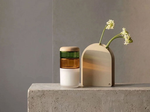 Pi-No-Pi-No vase by New Works