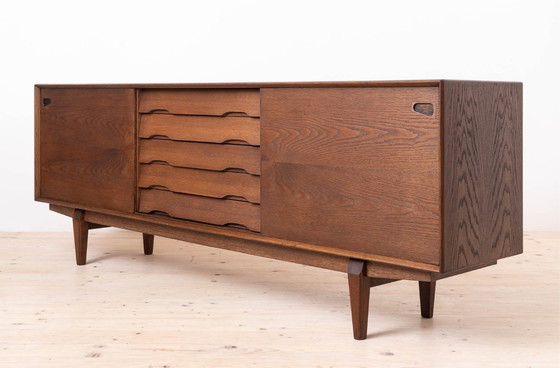 Image 1 of Dressoir van Skovby Møbler, modelnr. 65, chocoladebruin gebeitst eiken, Deens design