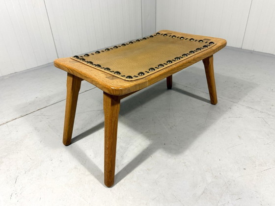 Petit tabouret-repose-pieds en chêne, années 1960 – Skai (photo 8 of 15)