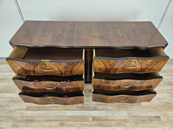 Image 1 of Commode Art déco des années 1950 en ronce de noyer