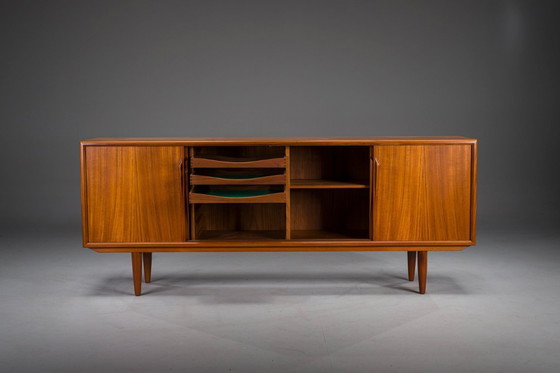 Image 1 of Vintage Deens Teakhouten dressoir van Axel Christiansen voor Aco Møbler, jaren 60