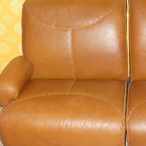 Image 1 of 2 Sitzer Couch Baseball Stil Leder Cognac top Zustand retro vintage 70er Jahre Teil einer GARNITUR modular Armchair karamell joe