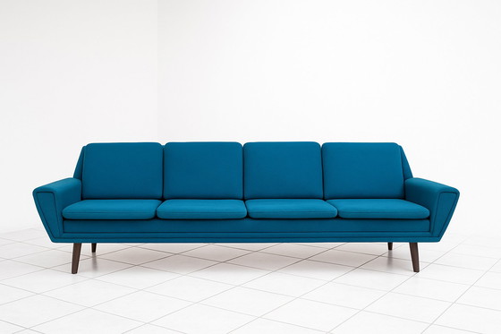 Image 1 of Vintage Mid century Deens 4 zits design bank en bijpassende fauteuil 