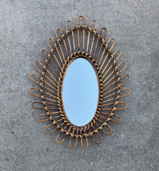 Specchio in rattan a forma di mandorla degli anni '60