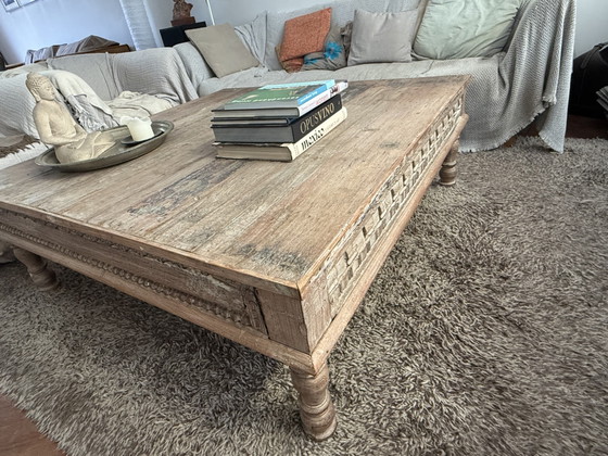Indian wooden coffee table (121x121) (photo 5 of 6)
