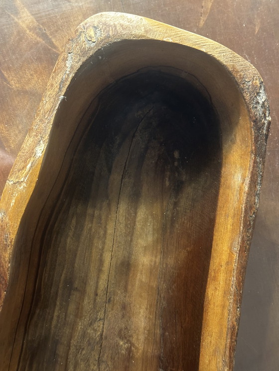 Image 1 of Grande coupe / Vide Poche sculptée en Bois - Artisanat Vintage 38 / 14 cm