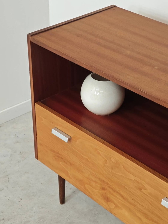Piccola credenza in legno degli anni '70. – Armadi contenitori, Wood, Vintage (photo 13 of 18)