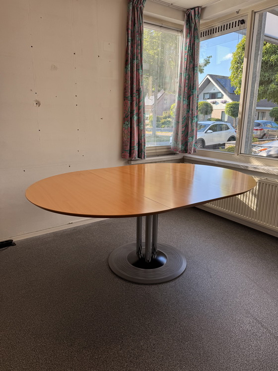 Image 1 of Leolux Trias Tafel