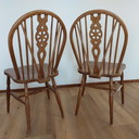 Fascino vintage: disponibili esclusive sedie Windsor