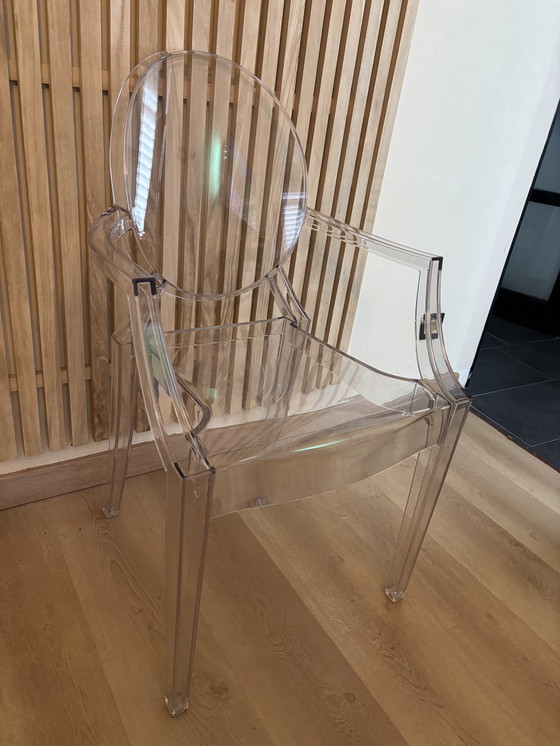 Image 1 of 2 Louis Ghost Stühle