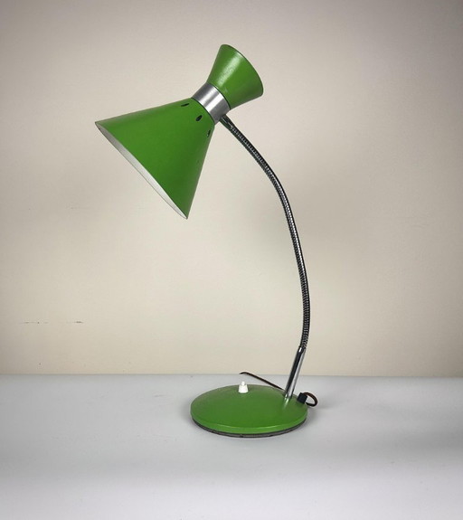 Vintage articulated lamp - pep green
