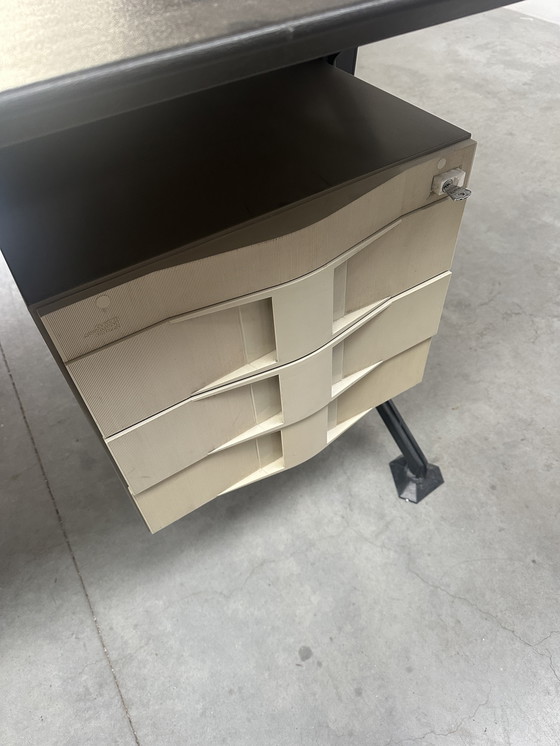 Image 1 of Oficina de ARCO Olivetti