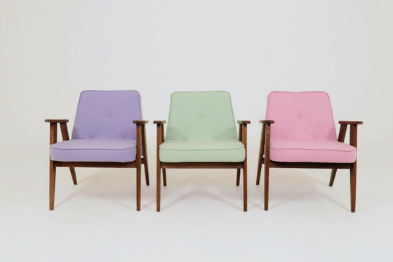 Image 1 of Scandinavische fauteuil met pistachekleurige pastel wollen stof en eikenhout