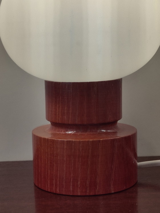 Image 1 of Lampe vintage avec pied en bois