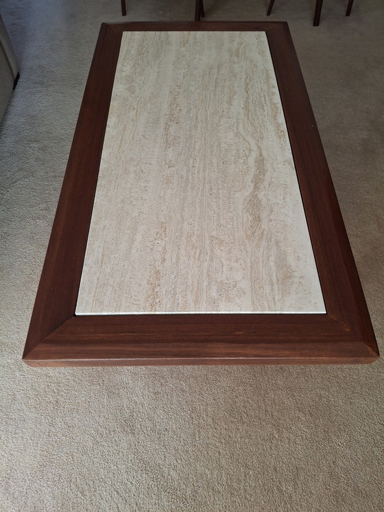 Image 1 of 
Vintage jaren 70 salontafel met travertin blad en massief houten frame
