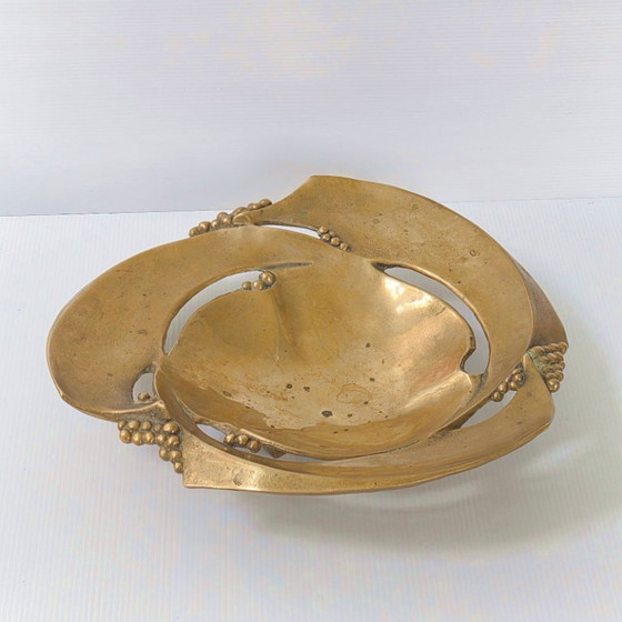 Image 1 of MAGNIFICENT VINTAGE FRUIT BOWL 1970S IN SOLID GILT BRONZE