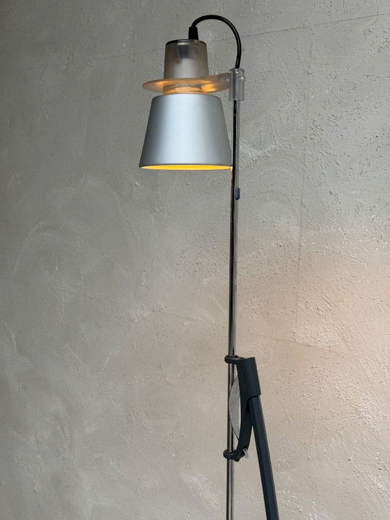 Lampadaire réglable Artemide par Enzo Mari, Italie, 1997 – Metal (photo 6 of 8)