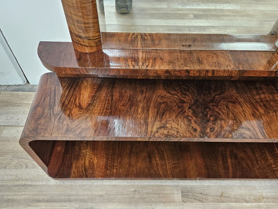 Image 1 of Art Deco kaptafel van wortelnotenhout met spiegel