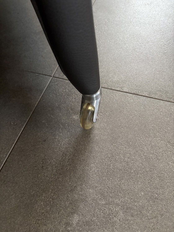 6 sedie da pranzo Jade di Bert Plantagie – Leather, Metal (photo 6 of 10)