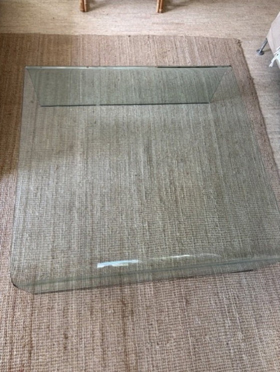 Image 1 of Table en verre design Alitalia 120 x 120