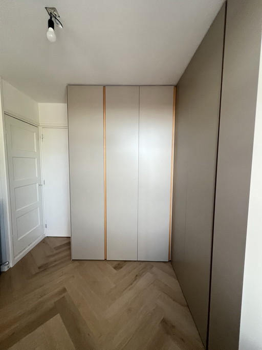 Hülsta walk-in wardrobe corner cabinet