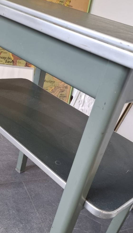 Industrial side table Gispen, Ahrend style with linoleum top, Jaren 60, Metal, Green (photo 5 of 5)