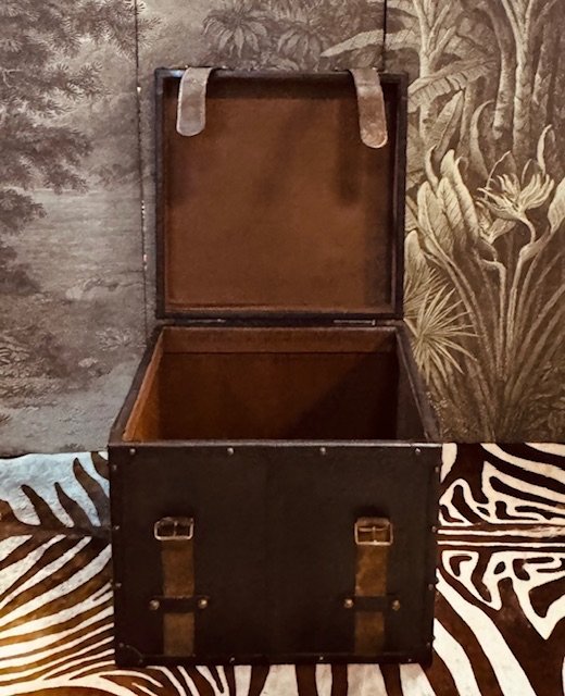 Image 1 of CAJA DE CUERO SINTÉTICO, COFRE, MESA AUXILIAR, CAJA DE ALMACENAMIENTO, ESTILO COLONIAL BRITÁNICO