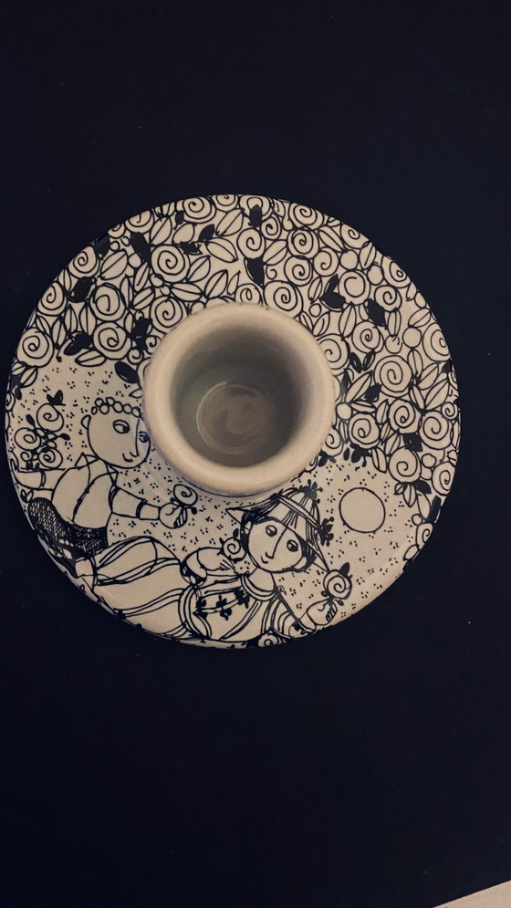 Image 1 of Rosenthal kaarsenstandaard met figuren en bloemen (ontwerp Björn Wiinblad)