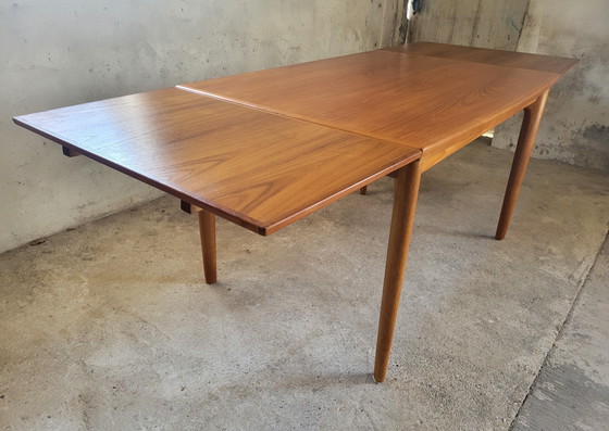Image 1 of Table de salle à manger extensible en teck par Grete Jalk pour Glostrup