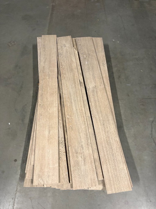 Houtachtige laminaat look tegels +-6M2 totaal
