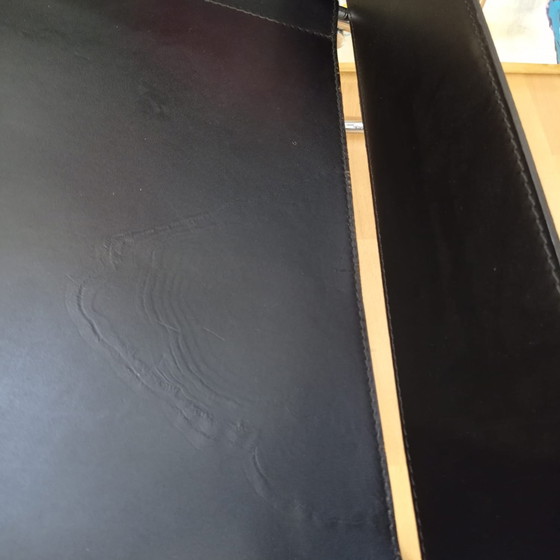 Image 1 of Poltrone Knoll Wassily B3 in pelle nera di Marcel Breuer