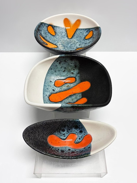 Image 1 of Raro set di tre ciotole in ceramica, Elchinger Atelier. Francia, 1950.