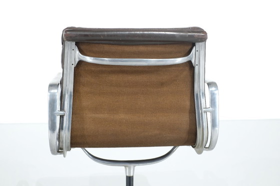Image 1 of Softpad EA208 van Charles en Ray Eames voor Le mobilier International - jaren 60