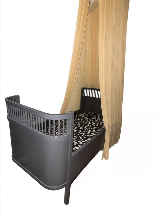 Image 1 of Sebra Bed Baby & Junior Grijs FSC Viggo Einfeldt