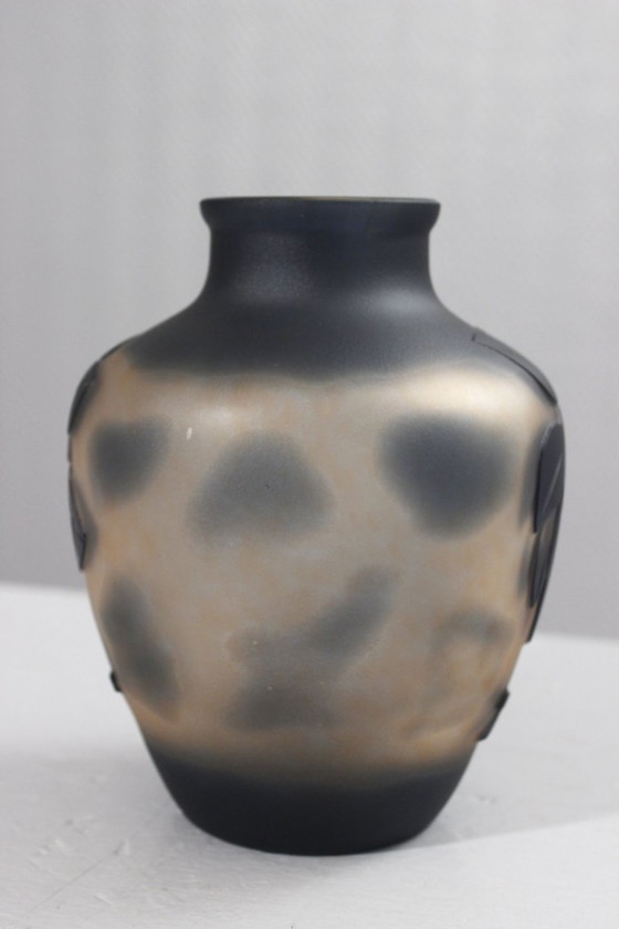 Image 1 of De Vianne, France - Vase with birds, acid-etched glass paste, 20th century