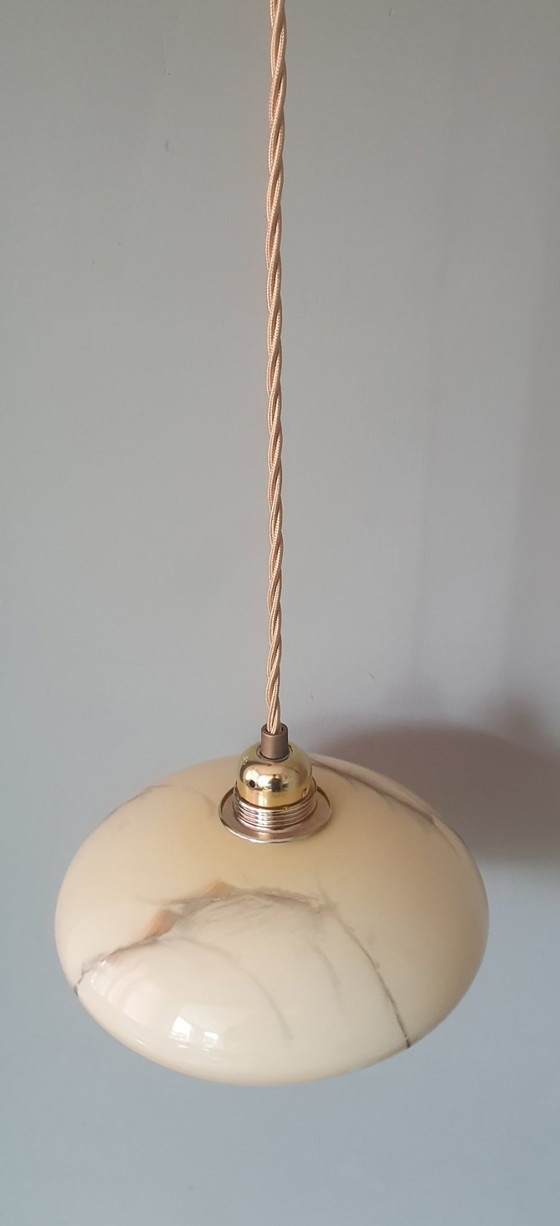 Image 1 of Lampada a sospensione vintage in vetro opalino effetto marmo, in stile Art Déco.