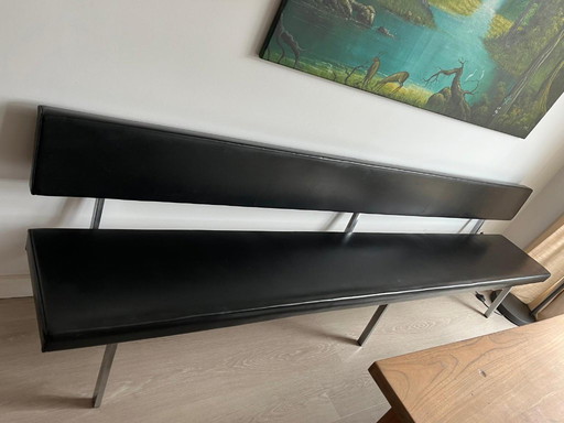 Panca nera "da chiesa" del cugino Louis