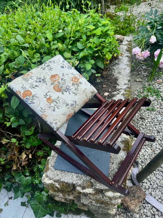 Poggiapiedi pieghevole con ricamo vintage – Poggiapiedi e pouf, Wood (photo 8 of 11)