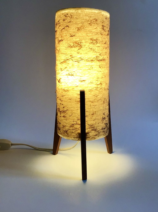 Vintage fiberglass tripod table lamp