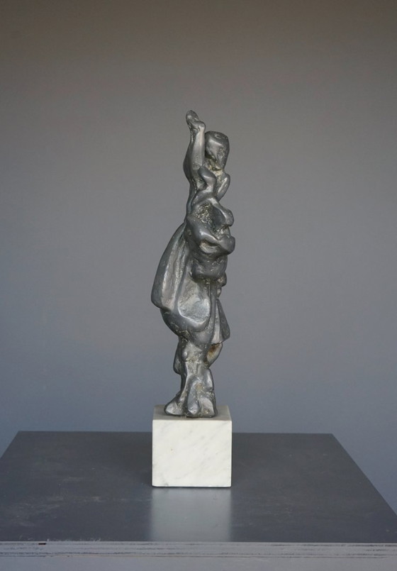 Groot abstract beeldhouwwerk, jaren 1960, lood op een marmeren sokkel. – Beeldhouwkunst, Marble, Metal (photo 4 of 10)