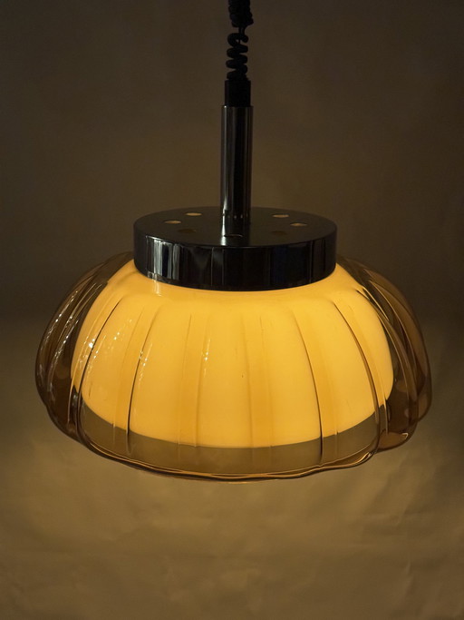 Vintage oranje Dijkstra bloem hanglamp uit de jaren 70 met een futuristisch design.