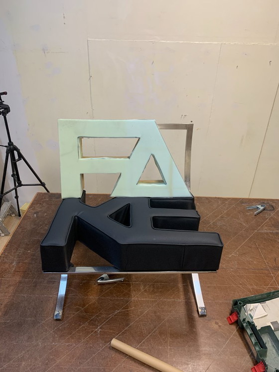 Image 1 of FALSO — Intervento su un'icona**