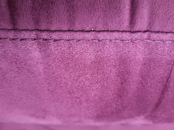 Image 1 of Luxe Elektrisch Relaxsalon (3 Motoren) – Aubergine Fluweel – 10 mnd oud