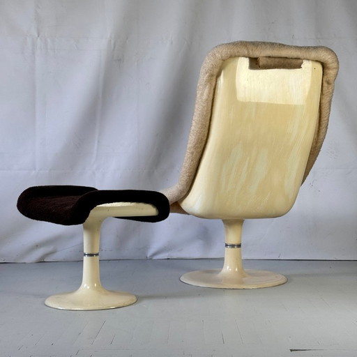 Ungarischer Raumzeit-Drehstuhl mit Fußstütze, 1960er Jahre