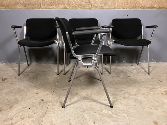 Image 1 of Giancarlo Piretti Castelli DSC 106 Stoelen met Armleuning