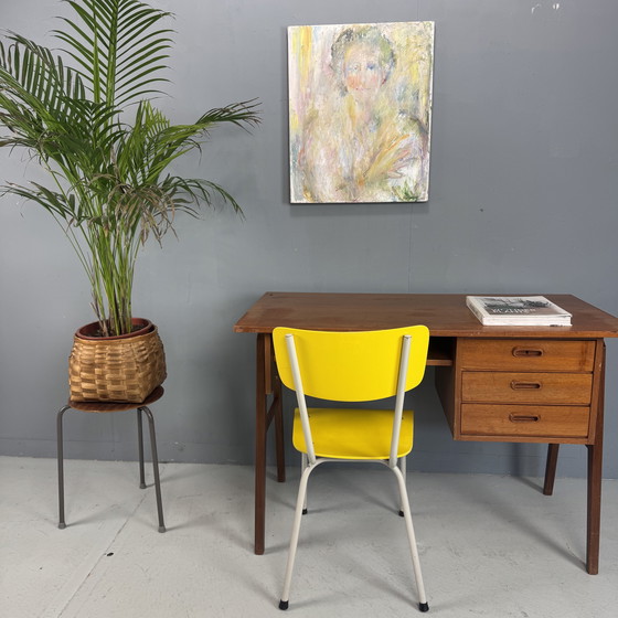 Image 1 of Vintage Deens ontwerp teak bureau