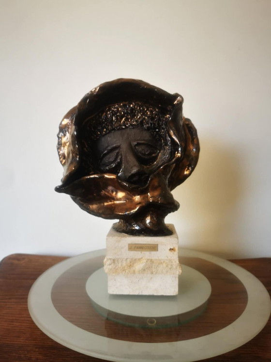 Image 1 of Uomo velato