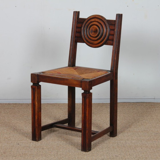 Image 1 of Juego de 6 sillas de madera maciza con asiento de paja, fabricación francesa, 1940.